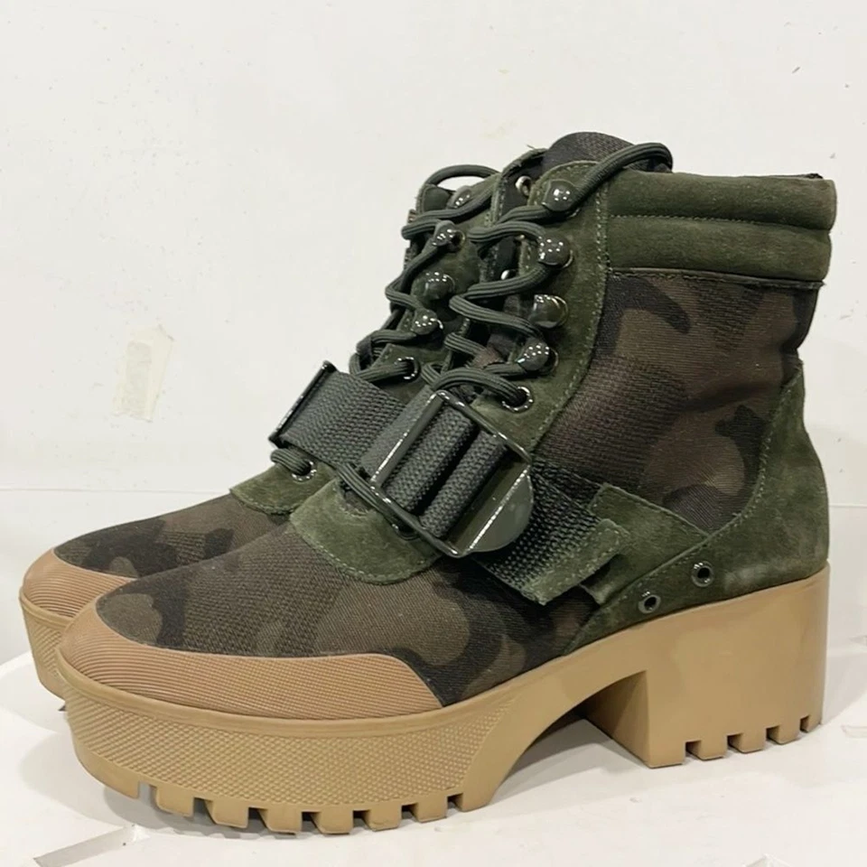 Steve Madden Womens Sz 7.5M Nayra Platform Camo Lug Sole Lace Up Ankle Boots - Image 1 of 4