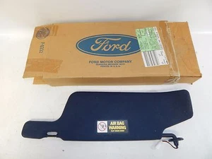 New OEM 1996-1997 Ford Contour Mercury Mystique Front Right Sun Visor Assembly - Foto 1 di 4