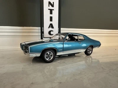 Royal Bobcat Pontiac GTO 1969 escala 1/24 diecast Danbury como nuevo turquesa caja nueva Foto 1 de 4