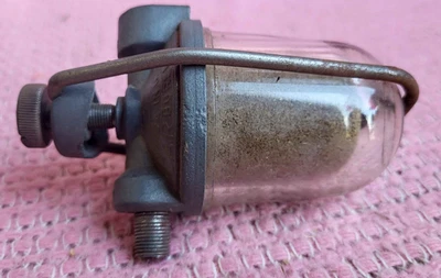 1940's-1950's Carter Glass Fuel Filter: NOS! - Image 1 of 4