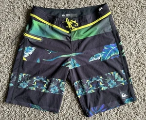 Quicksilver Dry Flight Technology Boardshorts Badehose Herren Größe 32 x 20 - Bild 1 von 7