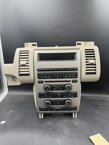 Tablero de control de clima radio CD AUX AM FM 8A8T-18A802-CF se adapta a: 09-11 Ford Flex - Imagen 1 de 12