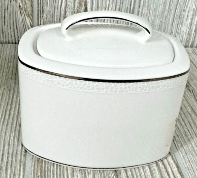 Nuevo en caja Azúcar Kate Spade New York x Lenox Cubierta Punta Ciprés Blanco Texturizado Foto 1 de 4