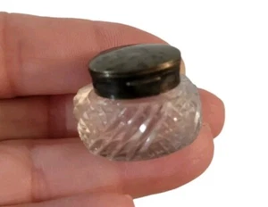 Antique Glass Vinaigrette Jar With Lid Textured Clear - Picture 1 of 8