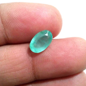 Atractiva piedra preciosa suelta esmeralda colombiana facetada forma ovalada de 2,70 quilates - Imagen 1 de 6