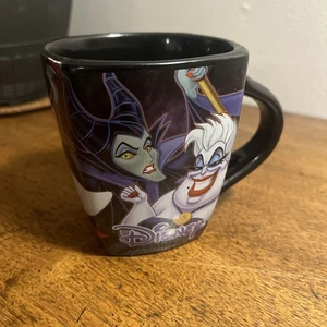 Walt Disney Mug Cup vtg Disneyland Maleficent Cruella Evil Queen Heart Ursula - Picture 1 of 6