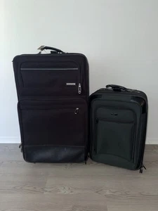 Set of 2 Suitcases – 20” + 28” - Picture 1 of 4