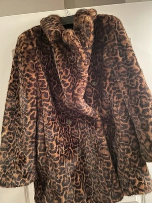 Nueva Hermosa Chaqueta JCREW Imitación Piel Estampado Leopardo Talla 8 Foto 1 de 4