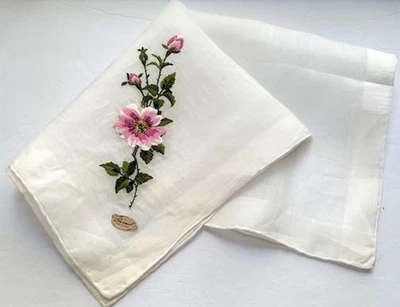VINTAGE HANKY 1950s EMBROIDERED ROSES ON A BRANCH NEW W/ TAG BURMEL PINK WHITE - Image 1 of 4