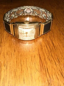 Vintage Le Coultre 17 Jewels VXN 10k GF Stretch band Watch - Picture 1 of 9