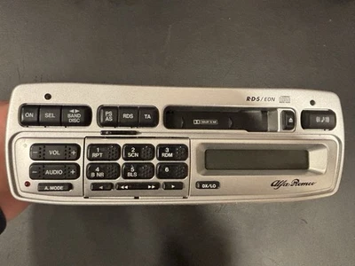 Autoradio Clarion PU-9907A Alfa Romeo 916 GTV Spider - Bild 1 von 3