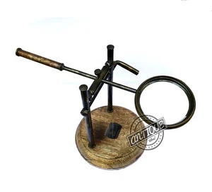 Christmas Christmas Style Megnifier Brass Magnifying Glass Lens on Wooden Stand - Picture 1 of 6