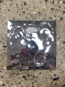 VINTAGE GRAVITA BATHROOM SCALE BY VICE VERSA FOOT PRINT ART DESIGN WORKS GREAT - Picture 1 of 3