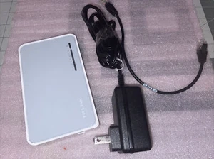 TP-Link TL-SF1008D 8-Port 10/100Mbps Fast Ethernet Switch Tested W/ Patch - Picture 1 of 1