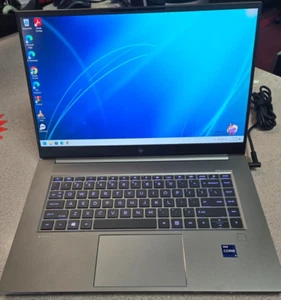 HP ZBook Studio G8 | i9-11950H | RTX A2000 | 32GB RAM | 512GB SSD | WIN11 HOME - Picture 1 of 17