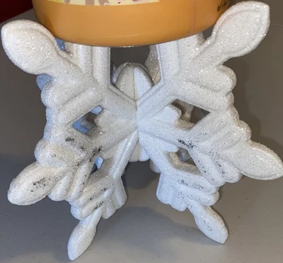 ￼￼ DAMAGE Glitter Snowflake Decor Candle Pedestal Holder Bath & Body Works - Image 1 of 4