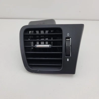 Subaru Liberty Gen 4 Right Air Vent 09/2003-08/2009 - image 1 of 4