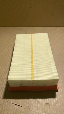 Bosch S0287 - Air Filter Car & P7157 - Oil Filter Car - Image 1 of 4