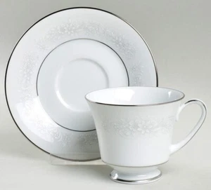 Tazza e piattino NORITAKE CHINA - MODELLO CUMBERLAND 2225 - Foto 1 di 2