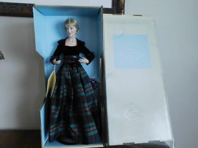 Muñeca Franklin Mint Princesa Diana De Dije Porcelana 17 Pulgadas Con Certificado de Autenticidad Foto 1 de 4