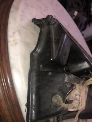 1995-1999 Mitsubishi eclipse 420a DOHC válvula motor cubierta 122k d17 Foto 1 de 4