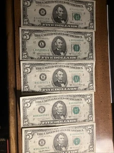 LOT OF 5 United States RARE SMALL HEAD 1969-1995 Five Dollar Notes - Picture 1 of 2
