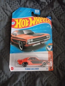 2025 Hot Wheels MUSCLE MANIA 1/10 '71 Dodge Challenger 131/250 - Picture 1 of 3