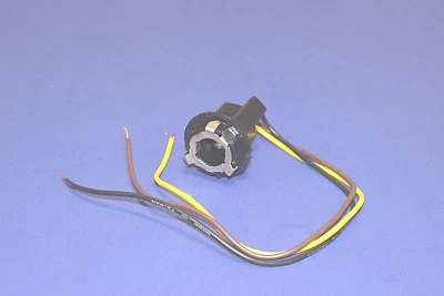 Stop Turn Signal Tail Lamp Socket 1976-1979 Buick Skylark Regal Lesabre Riviera - Image 1 of 4