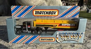 MATCHBOX Convoy CY7 Peterbilt Petrol Tanker Truck NIB - Picture 1 of 8