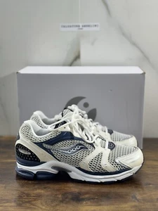 Saucony ProGrid Triumph 4 Sneaker Uomo Casual Saucony White Navy 40.5 - Foto 1 di 7