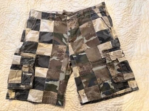 Charles & 1/2 Hunting Fishing Sportsman Aztec Patchwork Camo Cargo Shorts 38 - Picture 1 of 13