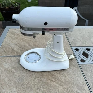 KitchenAid Classic Series K45SS 4,5 Quart Miscelatore da appoggio inclinabile - Bianco - Foto 1 di 7