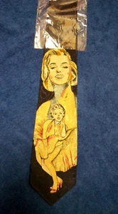 Ritratto di Marilyn Monroe su cravatta nera - Nuovo - Foto 1 di 9