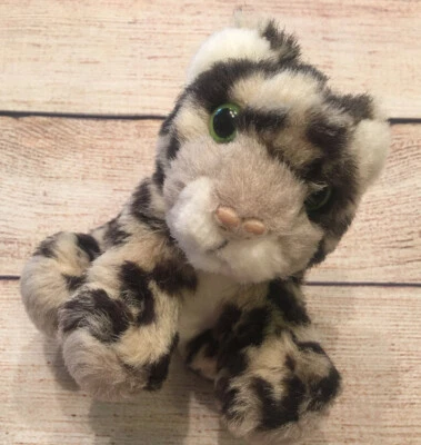 K & M Toys Black Gray White Cheetah Plush Cub Snow Leopard Cat 5” Green Eye 2004 - Image 1 of 4