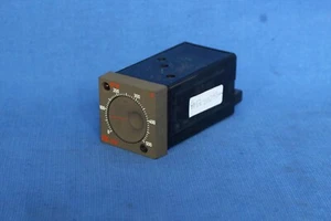 CAL Controls # 6000 Temperature Controller 630.1J3-0/500F - Picture 1 of 4