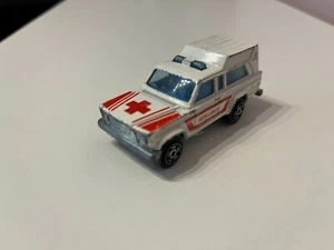 Majorette ECH 1/64 No. 269 Ambulance - Made in France - Picture 1 of 8