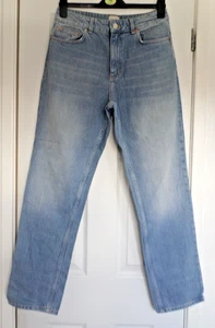 Ladies French Connection Blue Mom Jeans Slightly Distressed (Size 12) - Picture 1 of 5