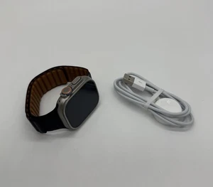 Apple Watch Ultra, 49 mm titanio (GPS + LTE) *bueno* [U4] - Imagen 1 de 6