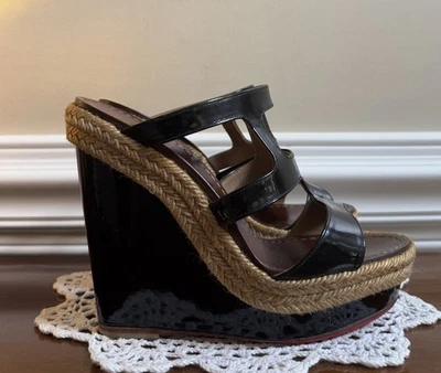 Sandalias de cuña Christian Louboutin plataforma charol talla 6 tacones con tiras Foto 1 de 4