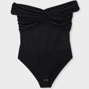 Body Torrid para mujer 3 (3X) negro fuera del hombro cierre a presión elástico City Chic - Imagen 1 de 14