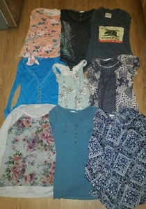HUGE lot of size small & xsmall Womens/Juniors Tops Blouses Sweatshirt - Picture 1 of 1