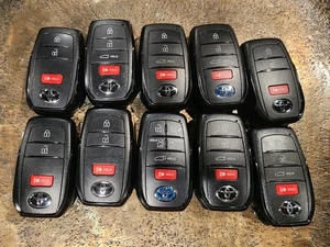 Lot of 10 Toyota Sienna Camry Corolla Venza Fobs Remotes OEM USED LOCKSMITH  - Picture 1 of 7