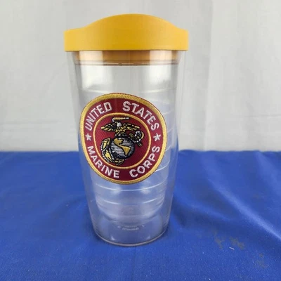 Vaso Tervis descontinuado Cuerpo de Marines Doble Pared Acrílico Transparente con Tapa Amarilla Foto 1 de 4