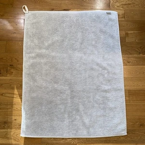 LL BEAN Dampfgrau Bio Struktur Baumwolle Badematte 36”x28” Wendeschlaufe EUC - Bild 1 von 3