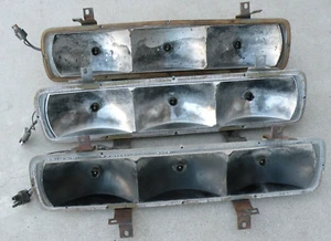 1 FORD THUNDERBIRD LEFT TAIL LIGHT TURN SIGNAL REFLECTOR LENS HOUSING 1964 OEM - Picture 1 of 16