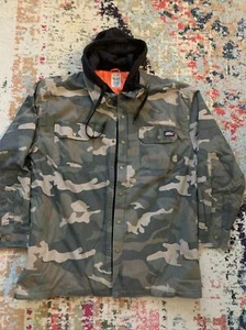 NWOT Men’s Dickies Quilted Woodland Camo Hooded Jacket XXL - Picture 1 of 7