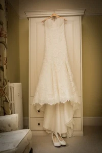 Maggie Sottero Designer Wedding Dress, Ivory, UK 12-14, professionally cleaned - Picture 1 of 12