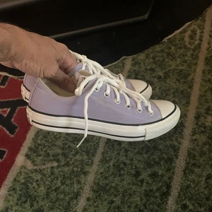 Size 6- Converse Chuck Taylor All Star Low Electric Purple Women’s Size 8 - Picture 1 of 6