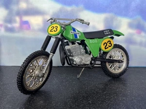 🏁 Raro modelo de moto Kawasaki KX 500 de Polistil - pieza de coleccionista vintage - - Imagen 1 de 9