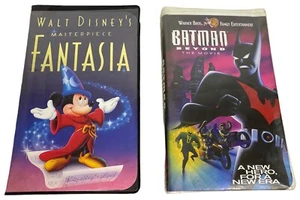 2 VHS Video Tapes Batman Beyond & Fantasia - Picture 1 of 3